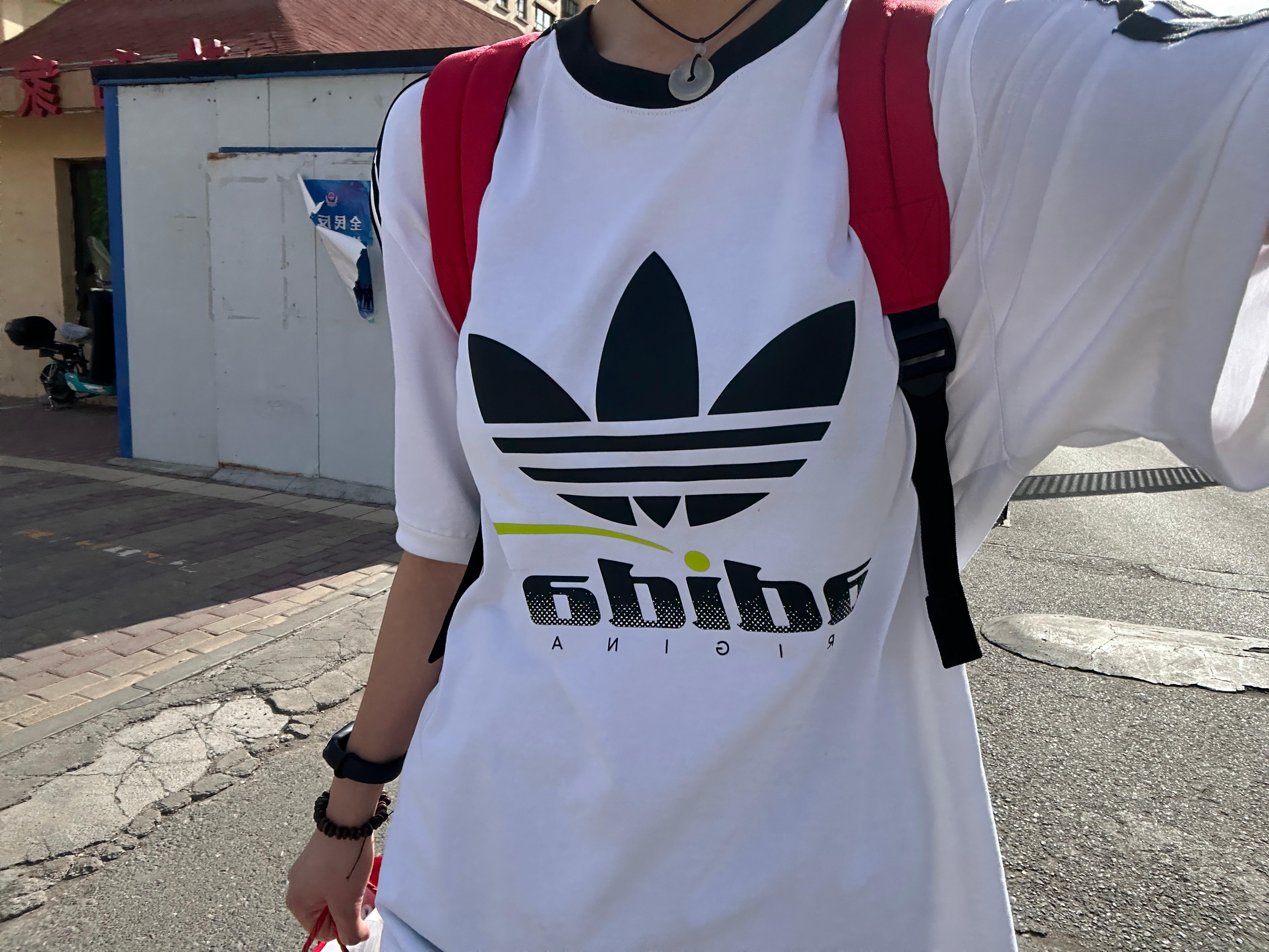 回学校了。 ​​​