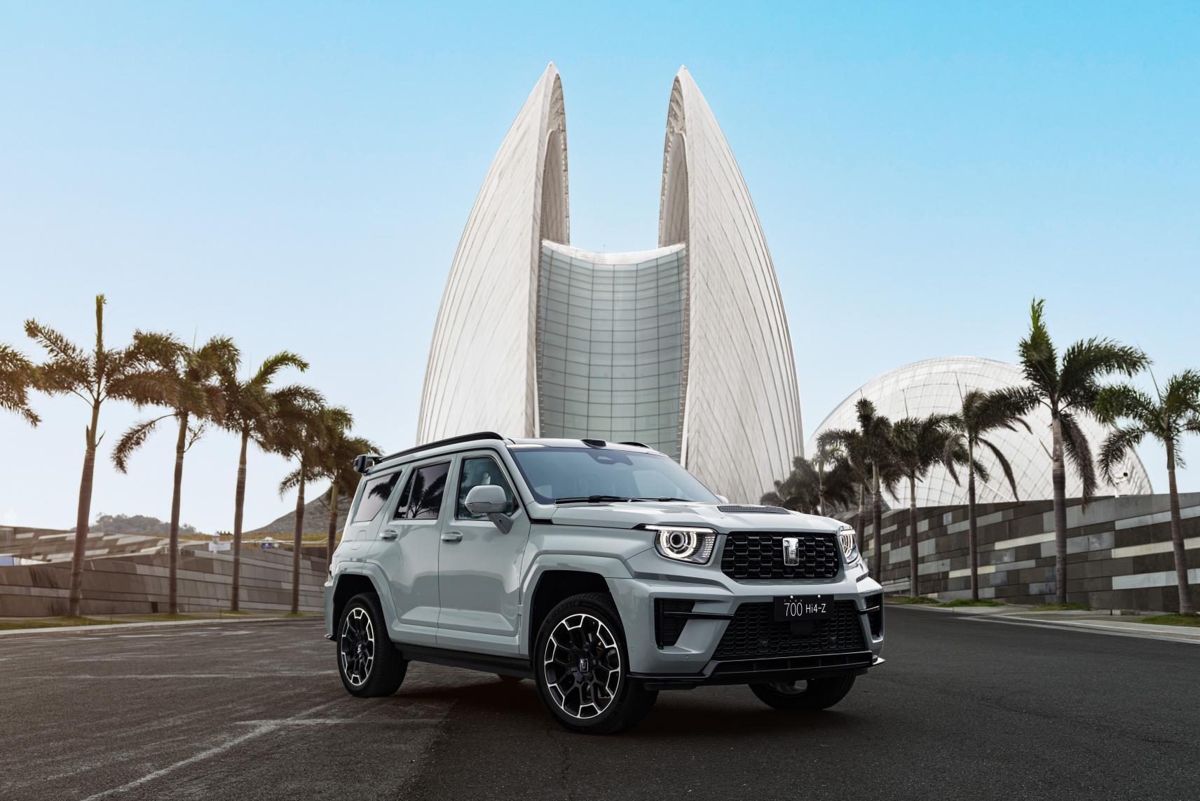 全新坦克700正式开启预售，43.80万起，定位“全域豪华SUV新旗舰”，带来从