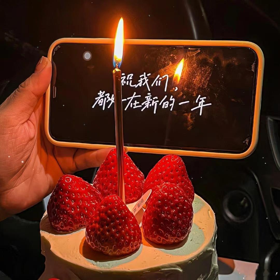 你好2025 新年到，祝大家福星高照，财运亨通；事业有成，步步高升；爱情甜蜜，幸