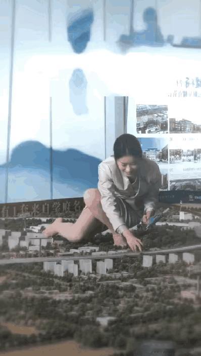 不行，我要变身奥特曼，打败这邪恶的怪兽[捂脸][捂脸][捂脸]