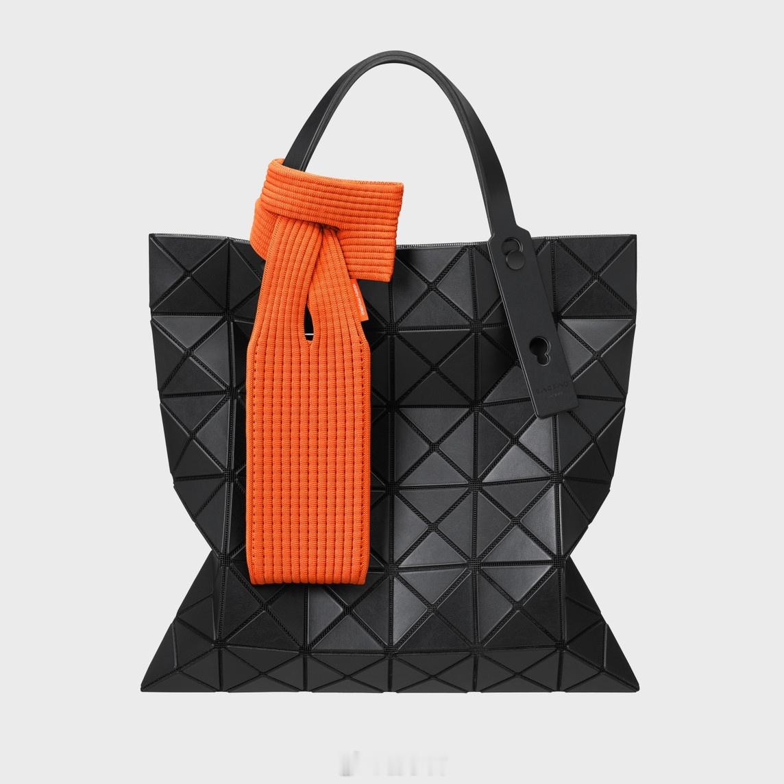 苹果的 iPhone Pocket 你们都说贵。殊不知，这是一种极简的设计理念，