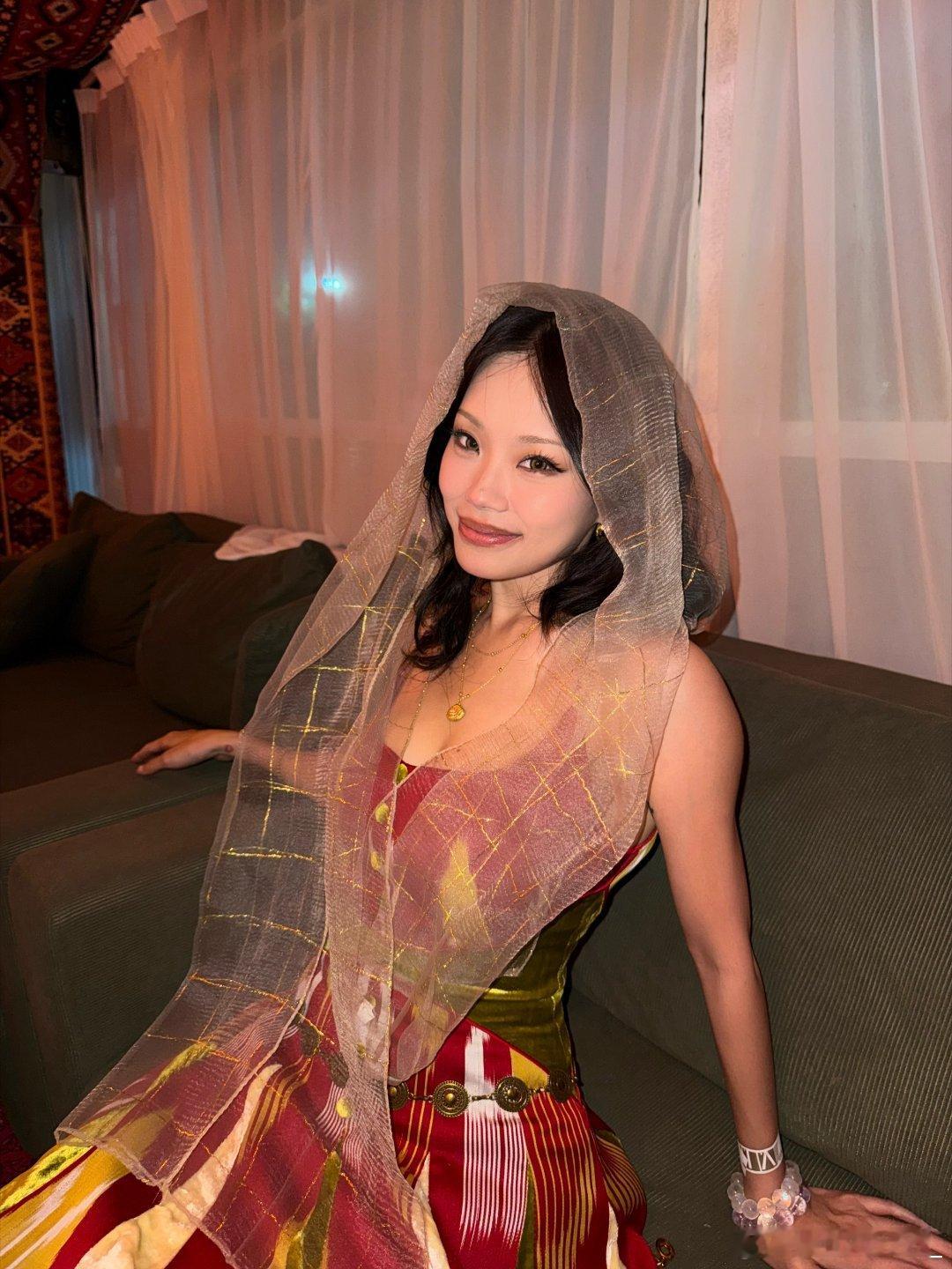 万妮达福州宣传满分女从万妮达MV里看到了90年代的福州听完《排尾后巷》瞬间被打动