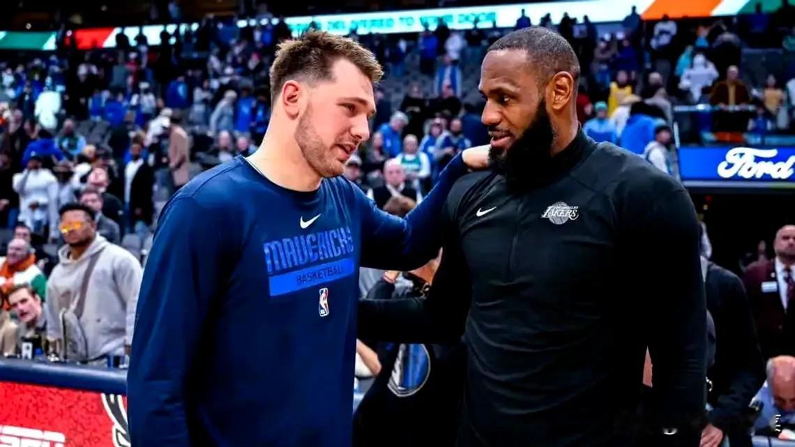 NBA记者Kevin O'Connor在播客节目中谈到了湖人的未来前景。

“我