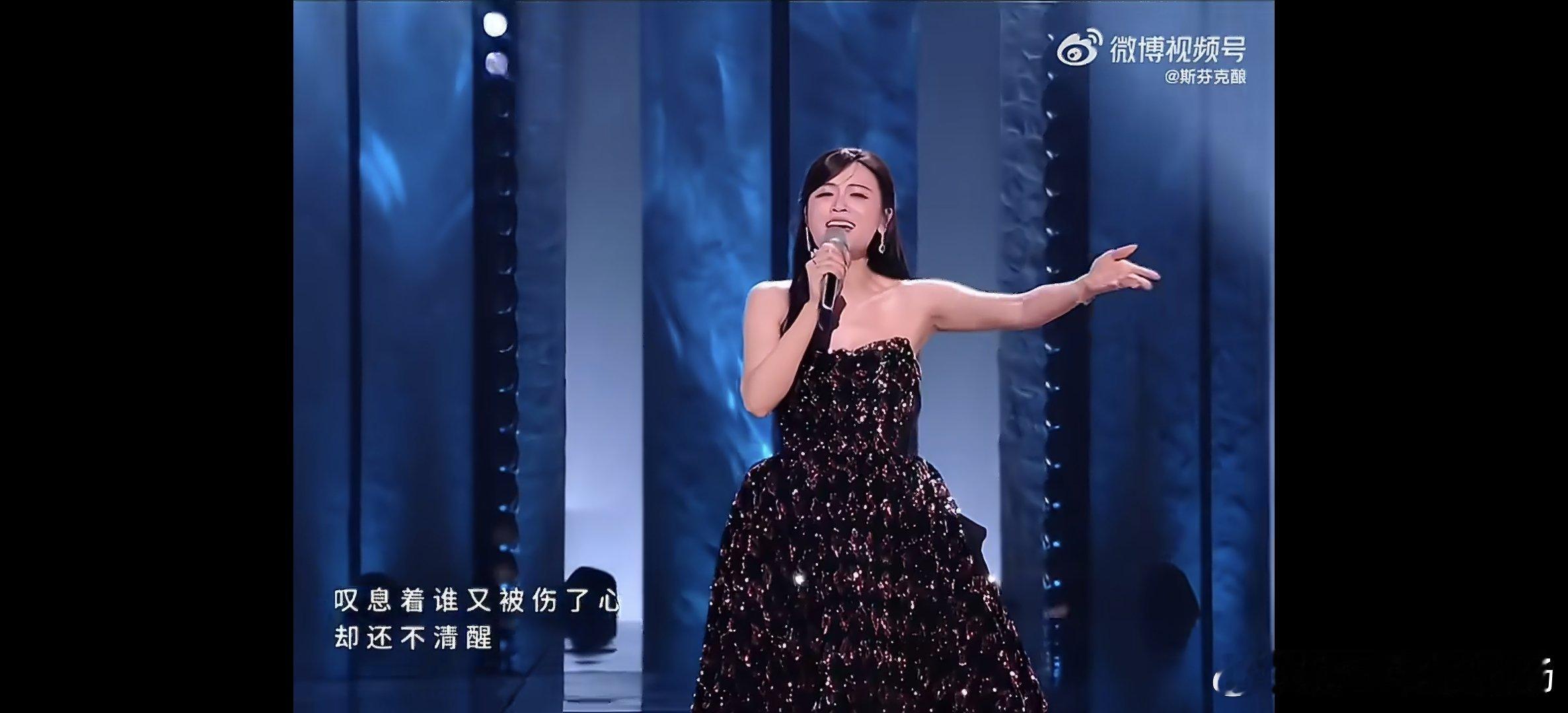 叶一茜 不愧是超女赛前自信表态被劝谦虚，一曲听海实力翻盘折服观众，老牌超女底蕴深