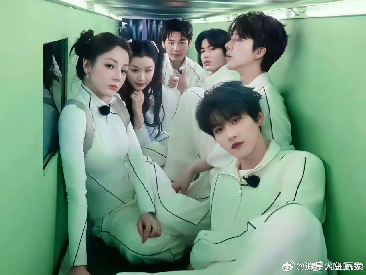 赫丽摸金宇都来给张凌赫《逐玉》云包场了！“支持侯爷谢征，祝逐玉收视长虹！” 