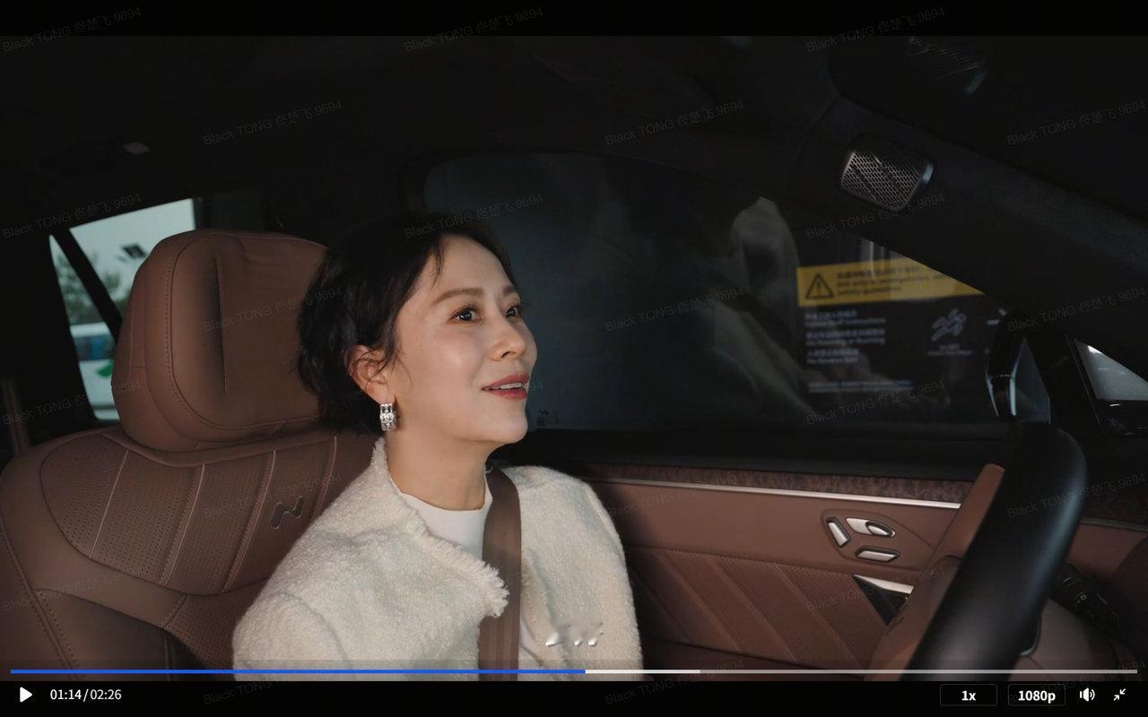 乐道L90换电，海清全程“无接触”优雅体验！围观国民媳妇3分钟8次惊呆9次哇塞名