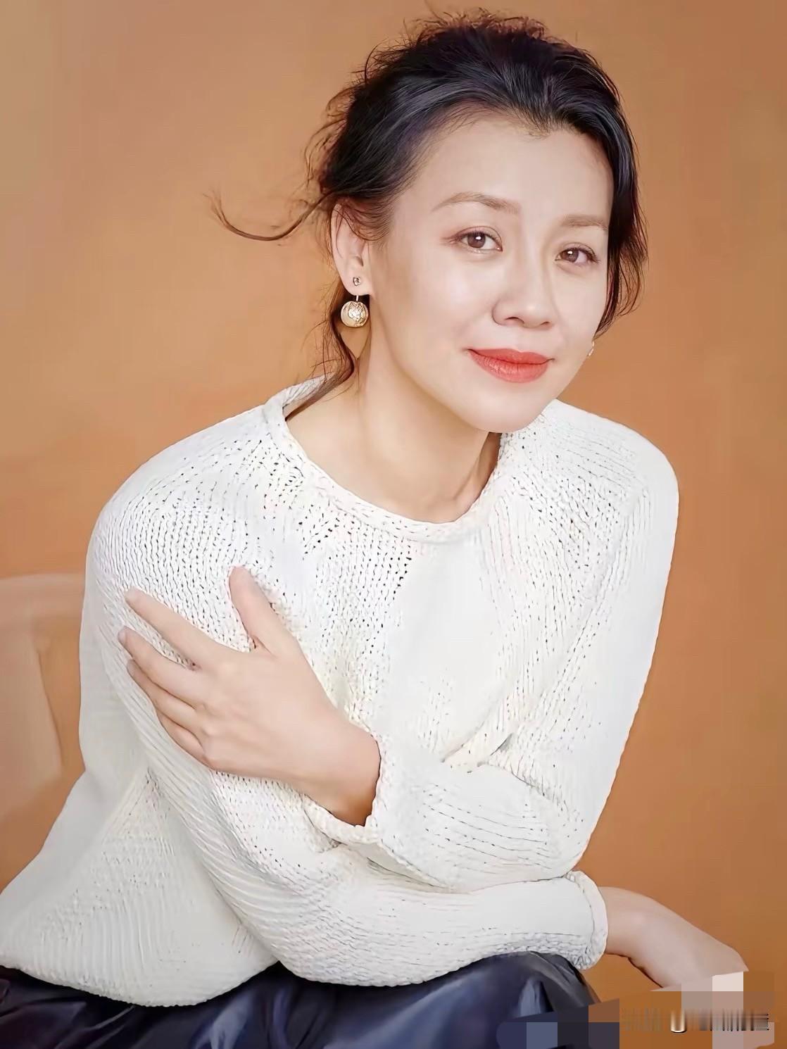 大家发现没有
刘琳身上有个玄学
就是只要她演的电视剧，不论她和哪个小演员搭戏，都