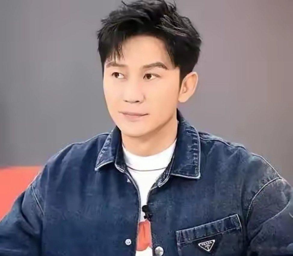 李晨口碑翻车但不管怎么说，李晨这次的口碑确实翻车翻得很彻底。好多追了跑男12年的