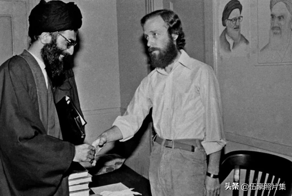 1979年11月至1981年1月，持续444天的伊朗人质危机期间，当时阿里·哈梅