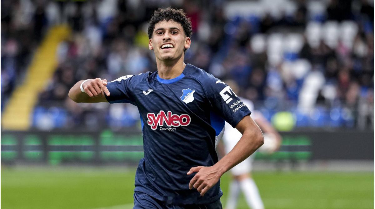 继签下了德乙半程射手王埃布努塔利卜之后，法兰克福今天又官宣从德丙霍芬海姆二队引进