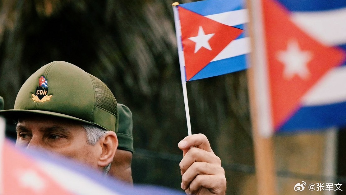 伊朗导弹突破以色列防御系统 伊朗革命卫队刚发布的视频直接震撼全网！仓库里自杀式无