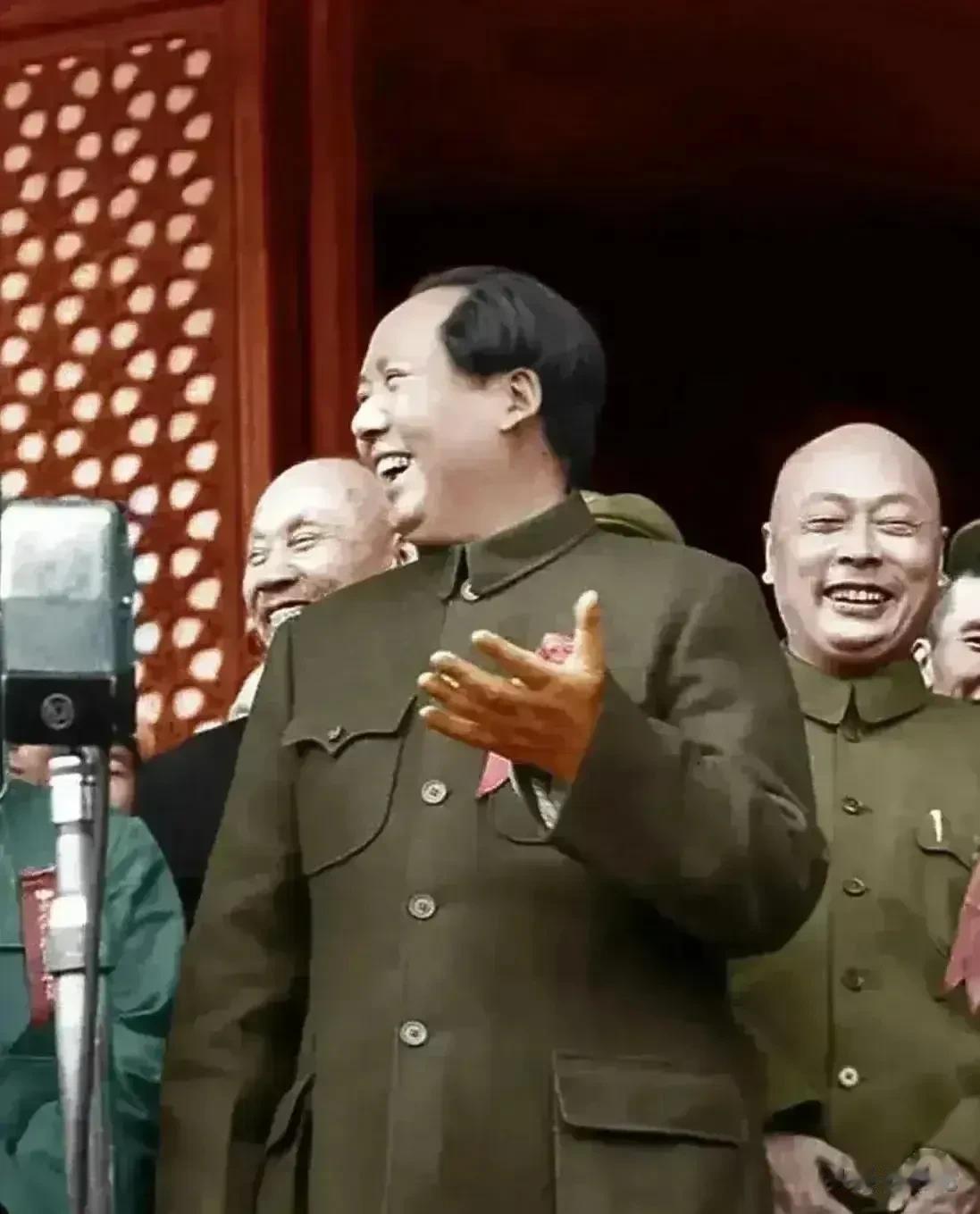 永远不要忘记中华人民共和国的缔造者！