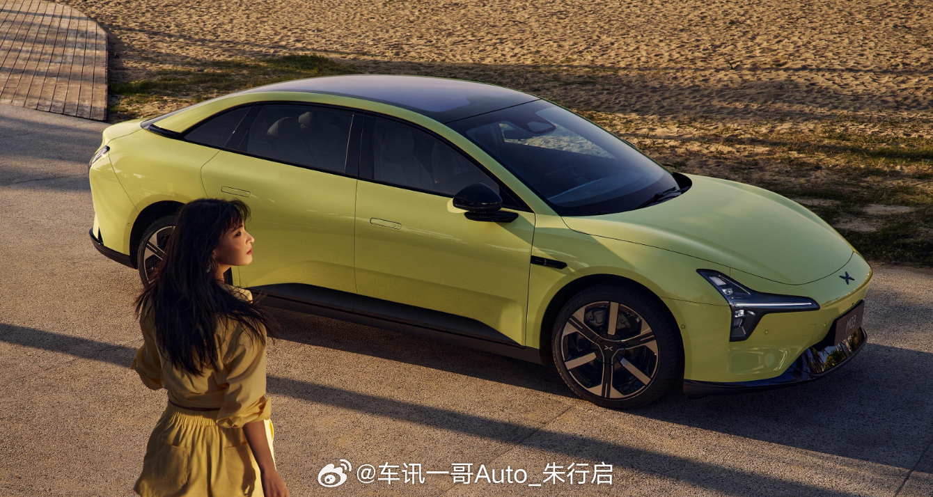 小鹏汽车发布了2026款小鹏MONA M03官图。作为年度改款车型，新车将增加罗