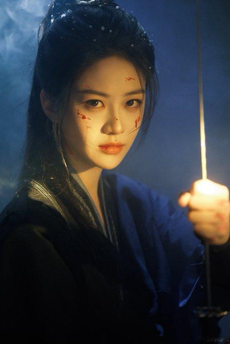 《定风波》看播放量是要集均1000保卫战了。从演员在剧里表现角度来看，向涵之是一