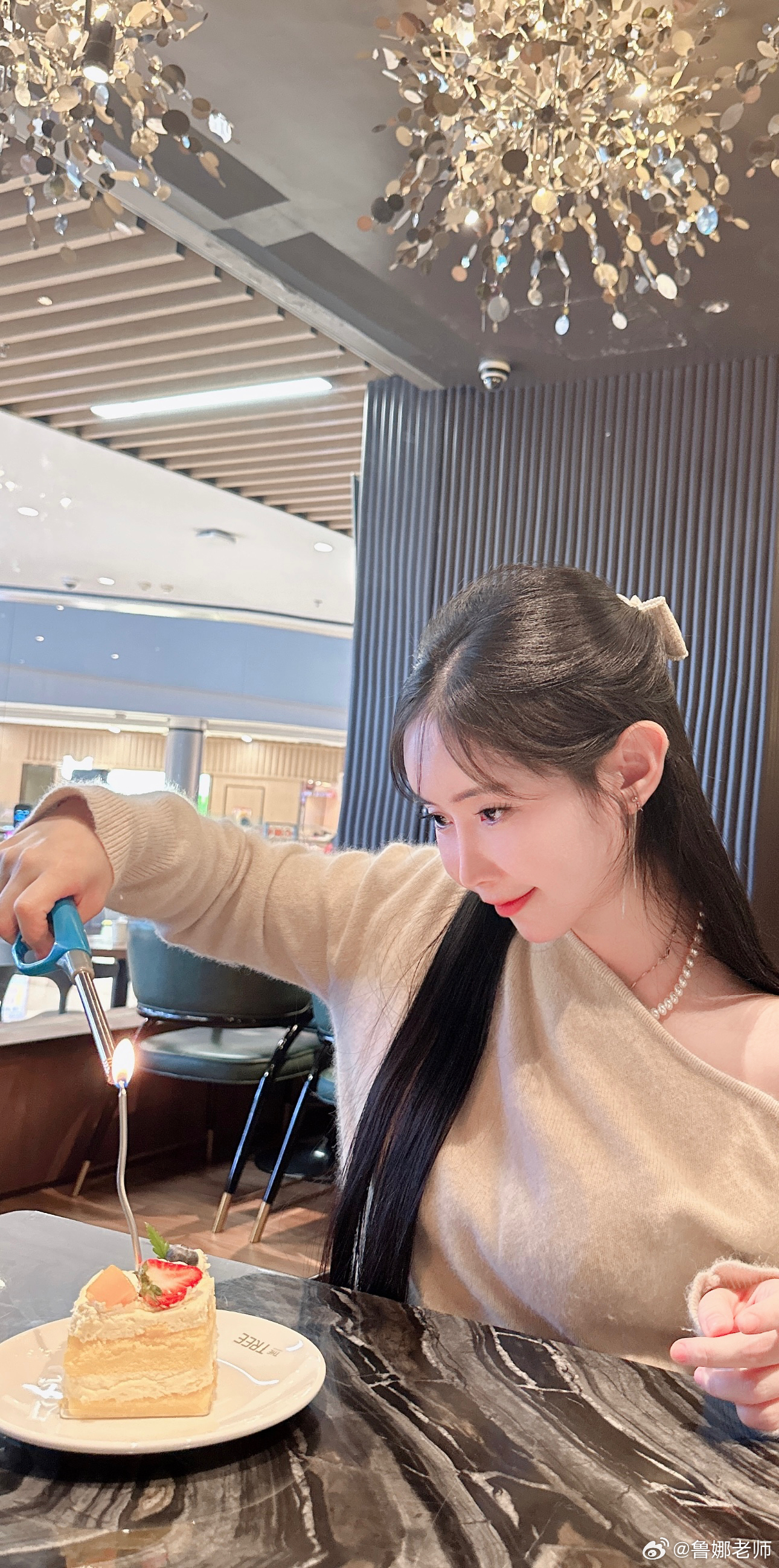 今年的生日愿望🎂：希望善良的女孩子们一切都越来越好永远美丽、喜笑、被爱，平平安