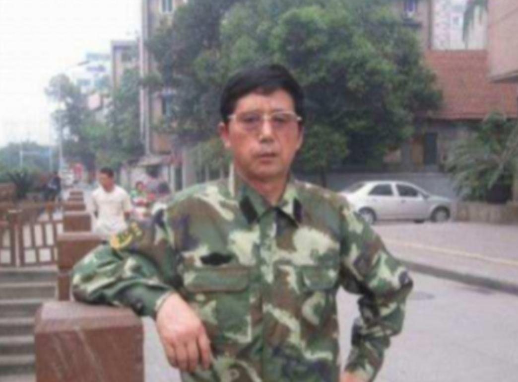 2008年，山东一男子拿走家里60万存款，不告而别。妻子带着女儿四处找他，整整九