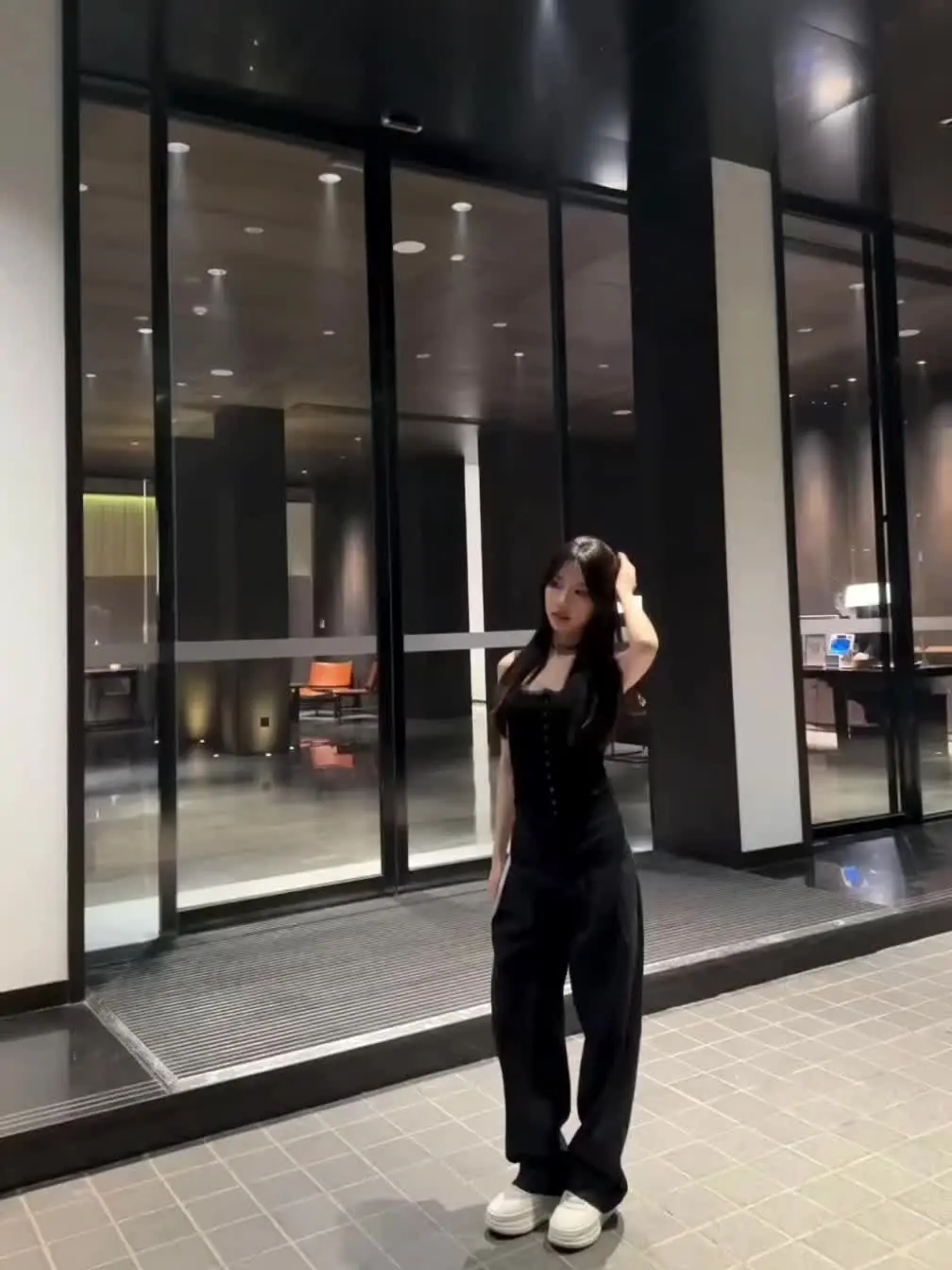 诋毁你的无非就是得不到你的男人和不如你的女人