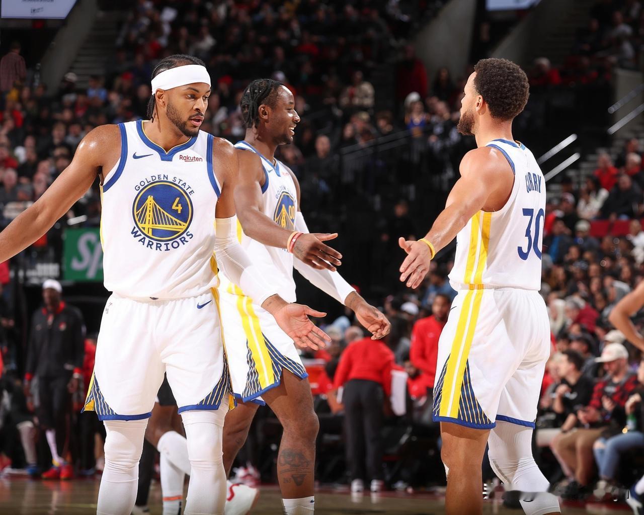 库里划水，勇士大胜鹈鹕。

刚刚结束NBA常规赛，勇士124：106轻取鹈鹕。