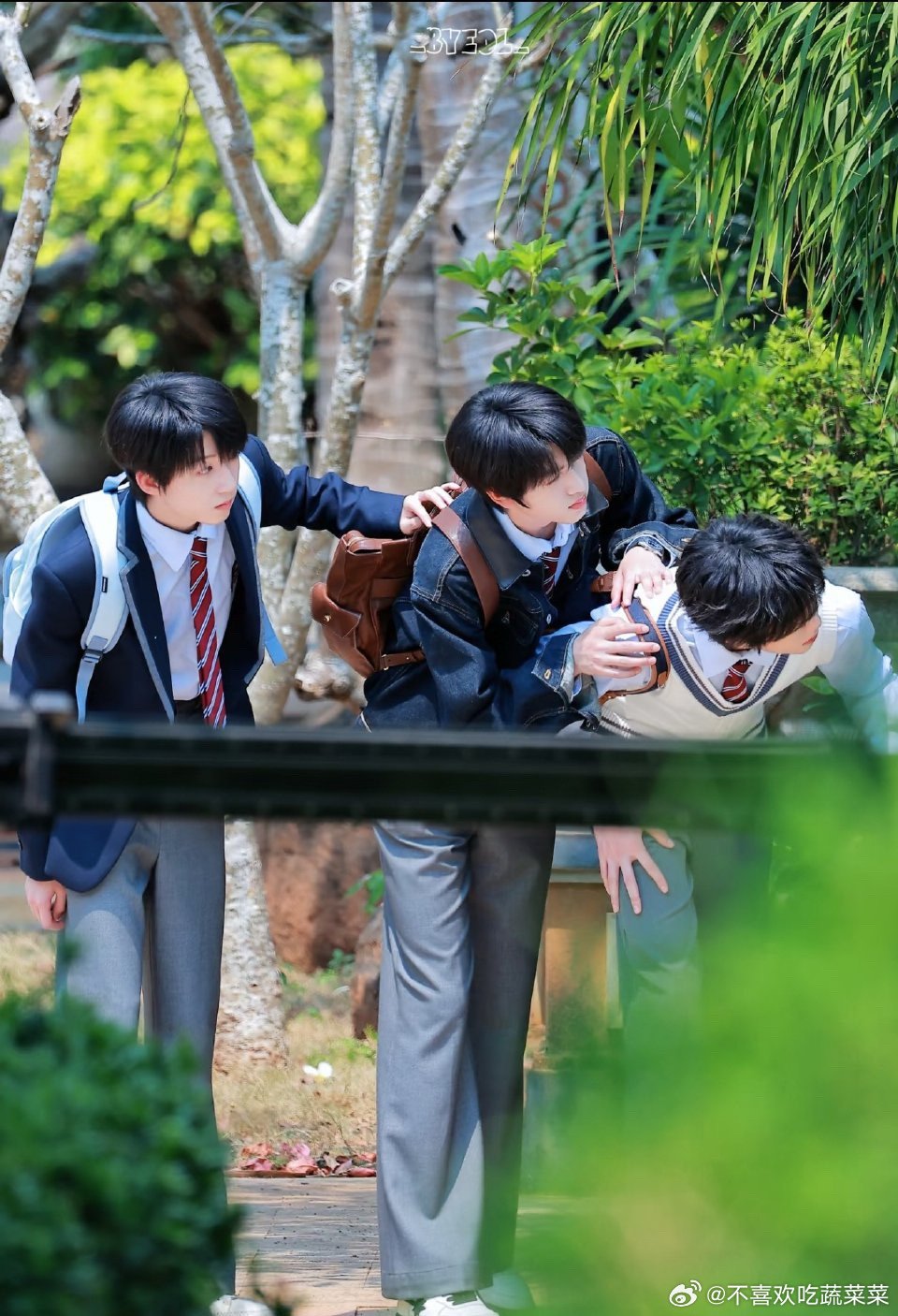 tg 桂恒文在看谁？ 