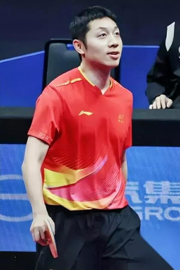 许昕发言又引争议？

乒协领导身份遭质疑？

最近许昕在体育采访中隐晦提及不上场