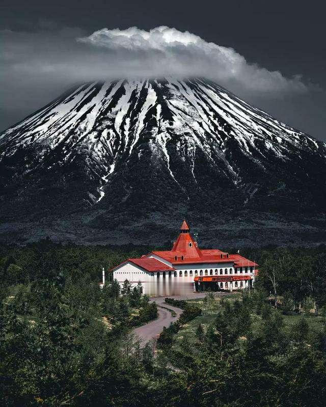 人一生只谈三次恋爱最好一次懵懂一次刻骨一次终老——彭超 