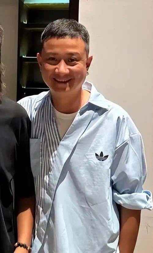 当41岁的文章被困到无人问津的角落，他是否会想起自己30岁时和一群老戏骨飙演技的