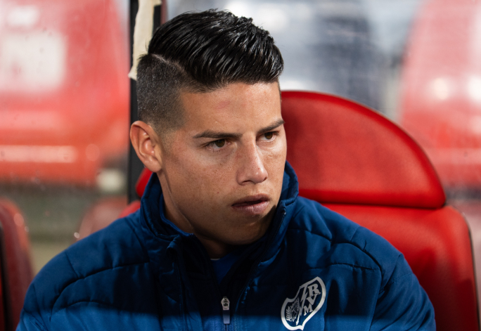 葡萄牙《球报》消息，哈梅斯·罗德里格斯在明尼苏达联的处境愈发令人担忧，这位34岁