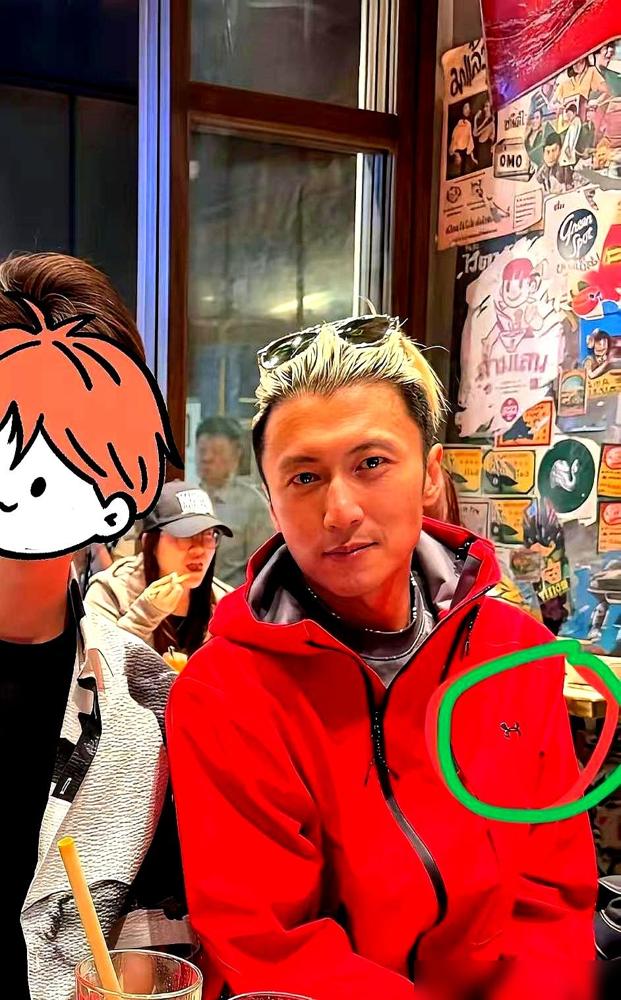 你刚刷到谢霆锋跳安德玛？我翻遍特步股东册，发现他根本没退股！
2016年砸22