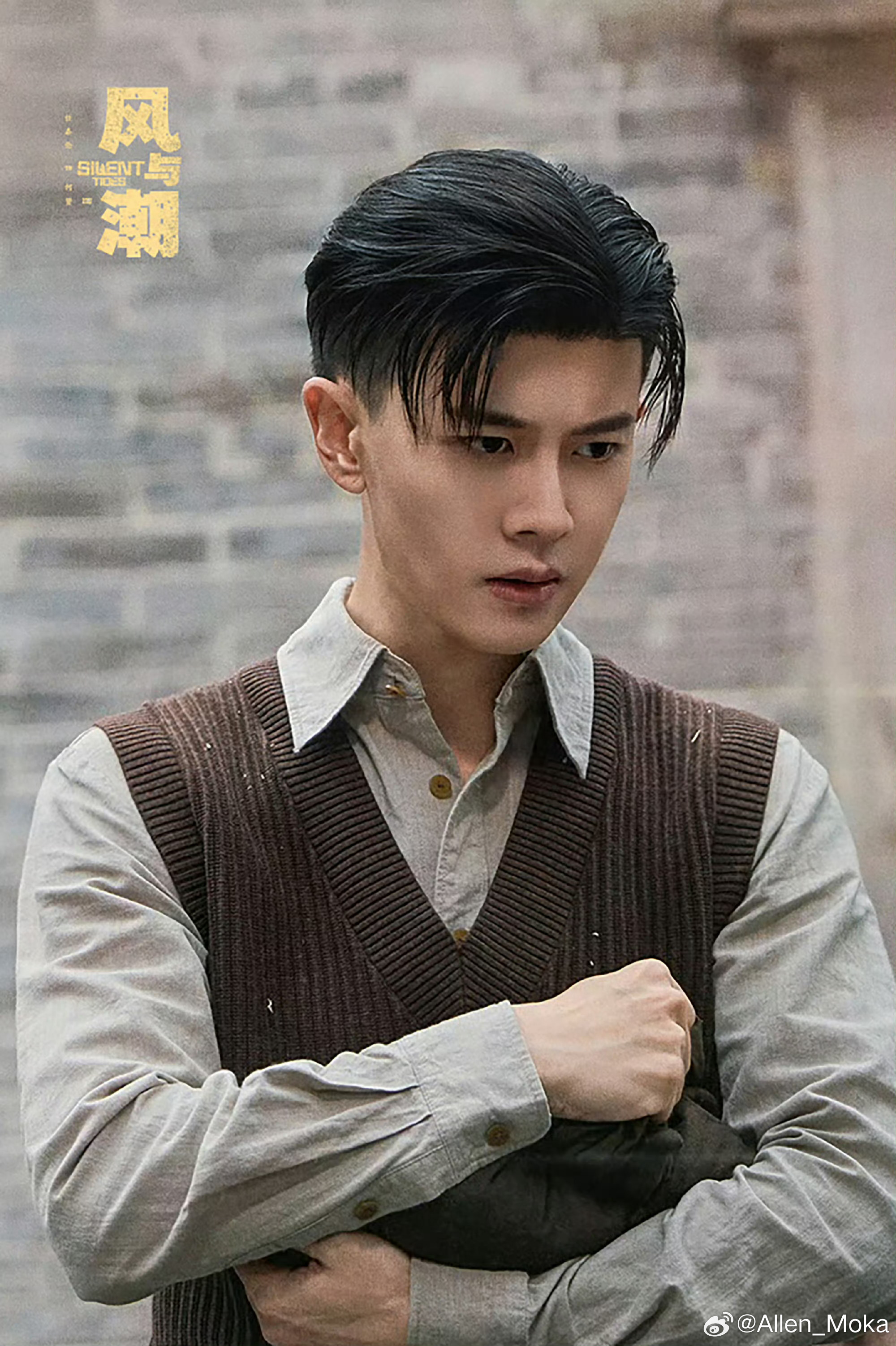 任嘉伦 6在这个行业，任嘉伦选择了一条少有人走的路。他知世故而不世故，恰恰是太过