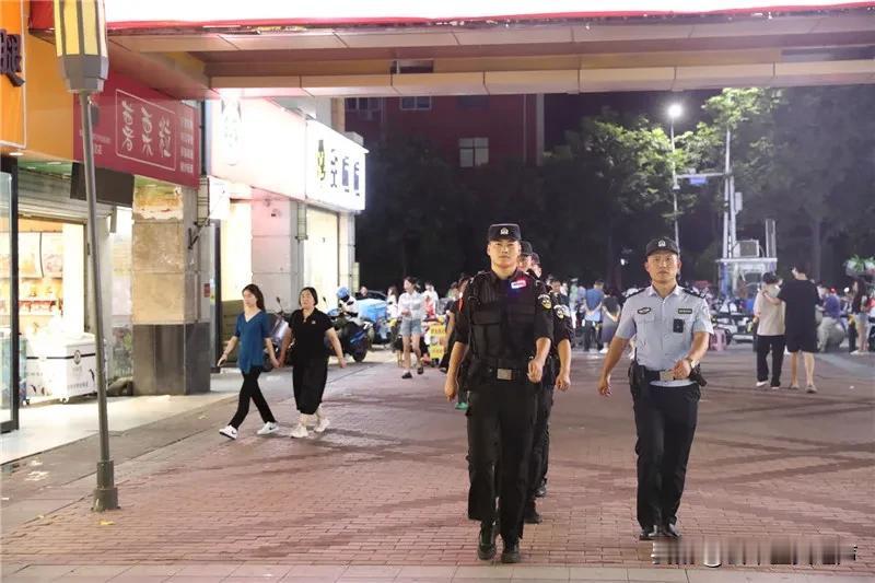 至少有三个方面#辅警职业哪些地方最吸引人?#辅警职业在大家吐槽工作辛苦、风险大、