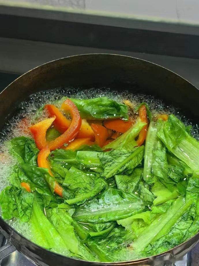 最近妈妈包子碳水十足前段时间在爱康国宾，医生说让我补铁所以补铁套餐开启，我爱妈妈