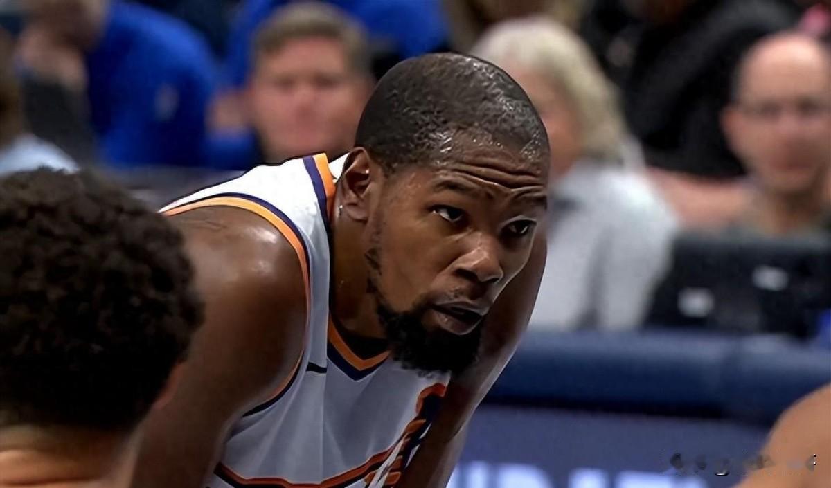 七连胜！太阳险胜独行侠，KD与努尔基奇联手制胜！
西部榜首之战，太阳队延续强劲势