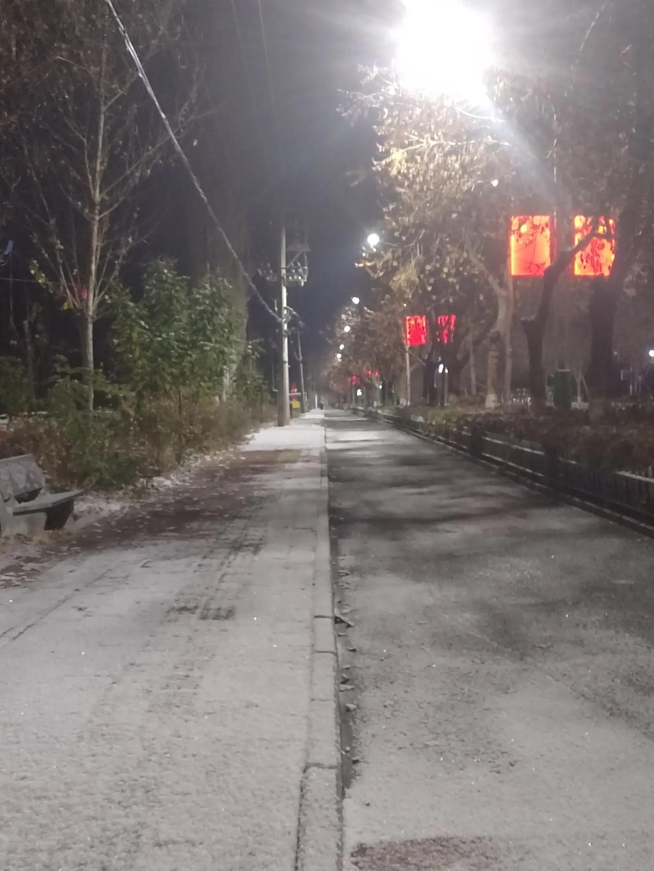不要因为担心没有收获就不去尝试；
不要因为一次失败就选择躺平；
更不要因为尝试了