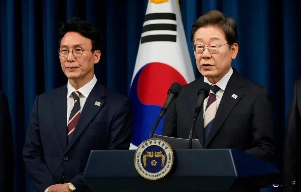 效率杠杠的！

韩国当选总统李在明提名金民锡为新总理！

李在明动作很快，当天当