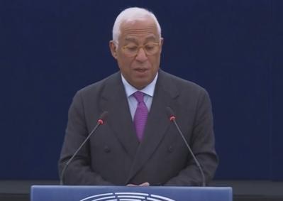 英媒最近重磅爆料：欧盟不想再当陪跑，打算直接跟普京坐下来谈一谈。
 
欧盟会有这