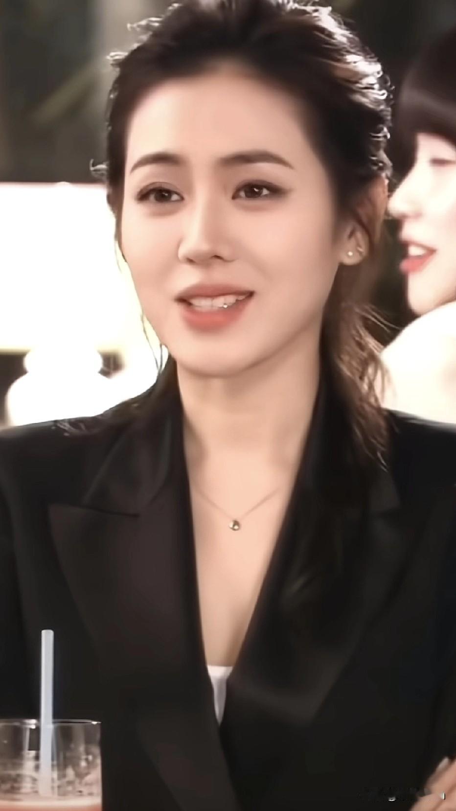 此女只应天上有，