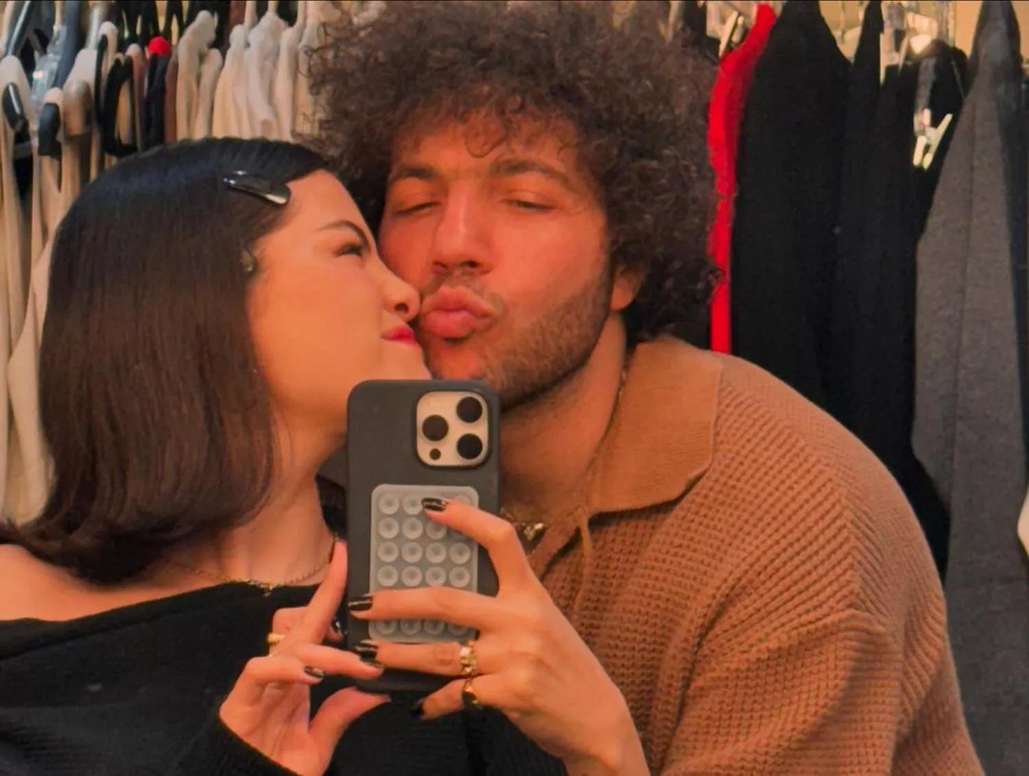 赛琳娜本尼神仙爱情 本尼卫生争议发酵，赛琳娜用“每天更爱你”的告白+幽默回应力挺