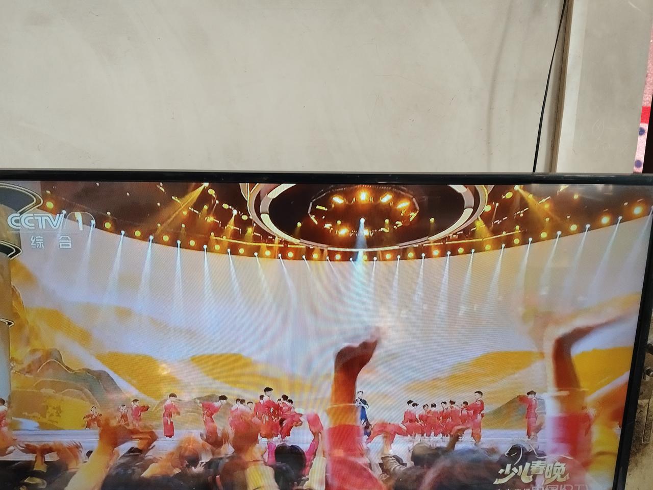 这是什么武术节目？——
少儿春晚，有个武术节目，一个小姑娘在山上练武，可那“山”