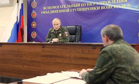 编不下去了，在普京表示”在红军城包围了约乌军31个营约5500人“之后，泽连斯基