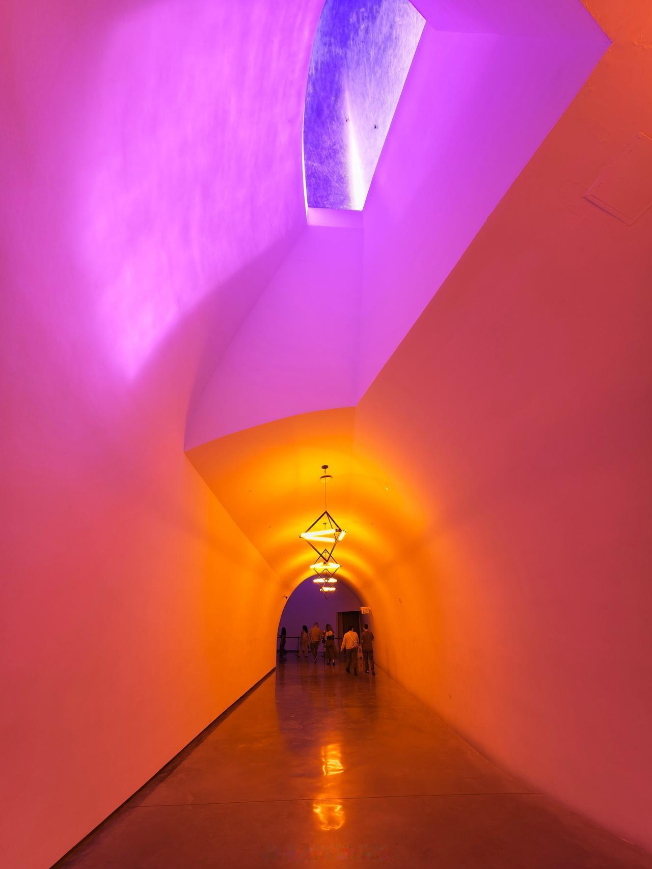 在美学与时光的交汇处
与跨越千年的艺术灵魂相遇
📍MFAH / Museum 