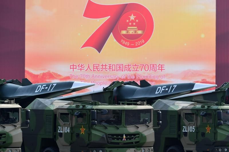 东风导弹取名“东风”大有来头。1957 年毛主席在莫斯科会议谈到国际局势，借用《