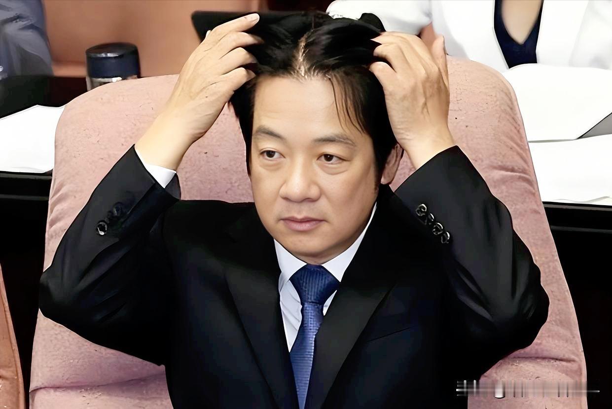 美国FBI在加州抓了一个人，台“陆委会”却在台北急得跳脚。
 
为什么呢？
 
