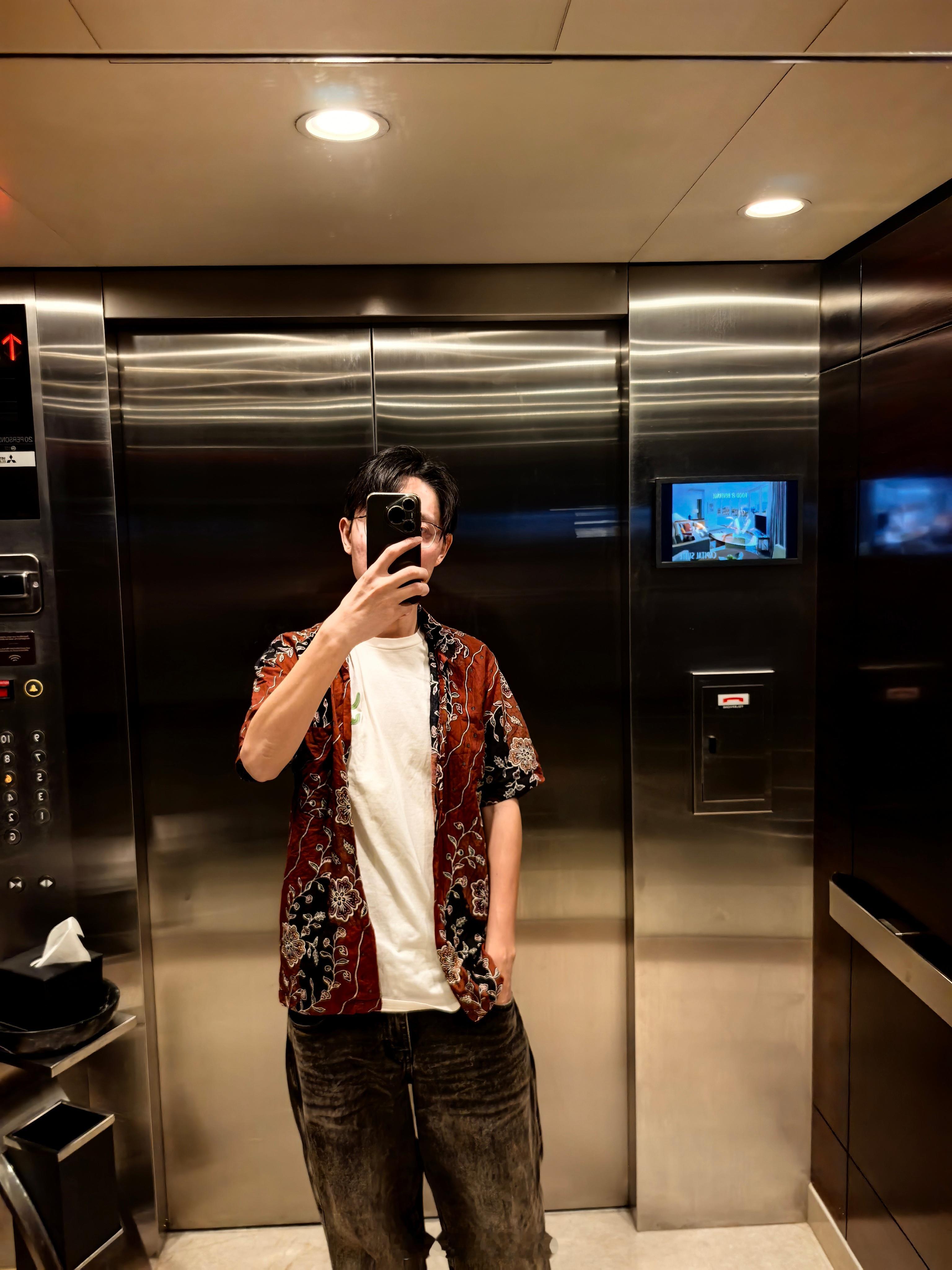 今天的风格有点不对劲…… 