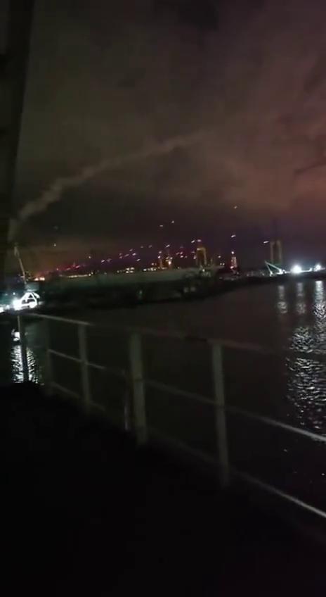 来，your troll answer，uh i don't text what