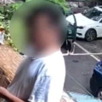 据风芒新闻报道，湖南长沙一名女子洗完澡后下单上门取件，仅三分钟后，邮政快递员未提