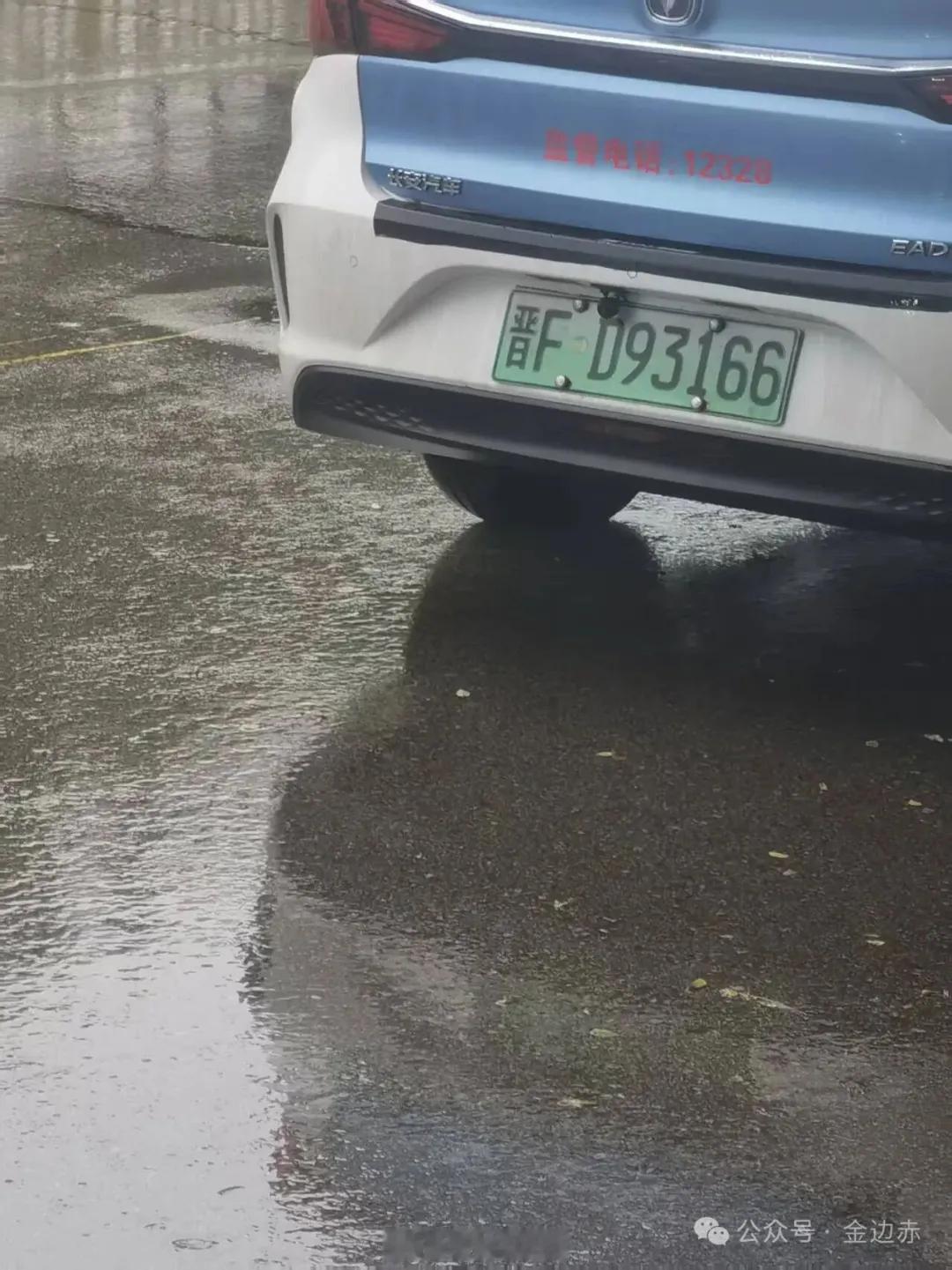 朔州民生 【鸠占鹊巢依然还在继续】就严管街鄯阳街，就朔城区人民医院南侧公交站这一