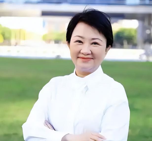 一针见血！卢秀燕直击美薯进口乱象，这番话说得太实在

5 月 2 日，台中市长卢
