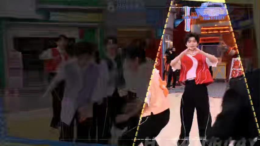 红马甲韬韬跳舞太有梗！不追求完美，只专注努力，认真的样子比任何华丽舞步都更圈粉文