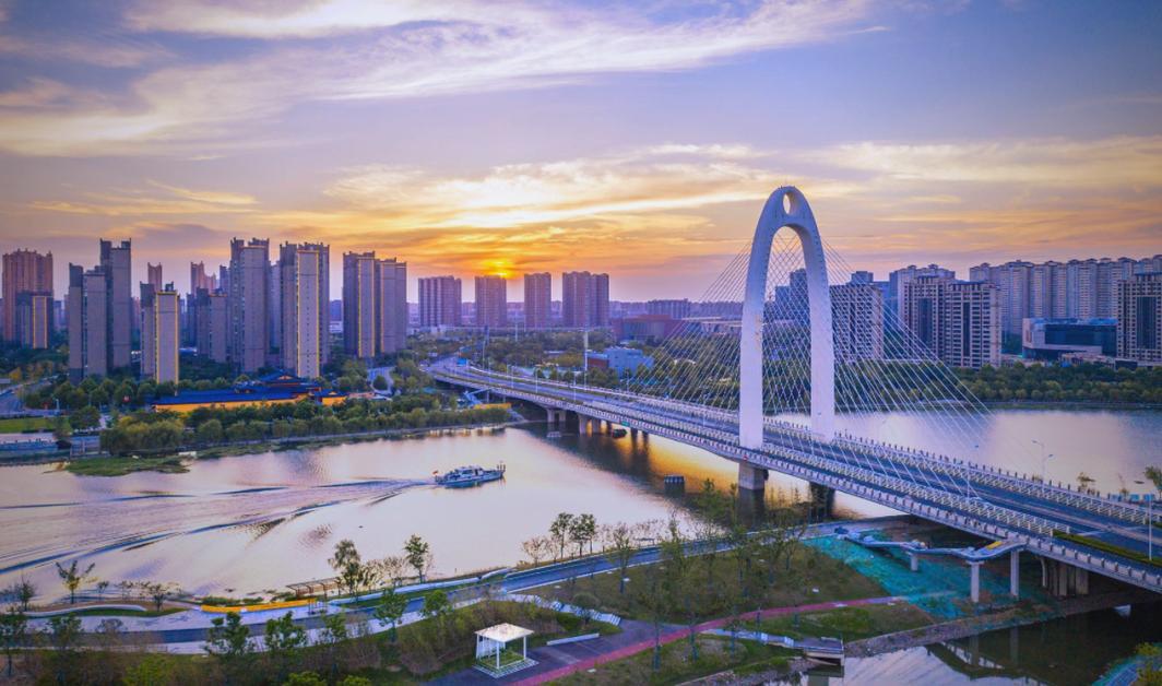 六合2025年上半年财政表现出色！

2025年上半年六合的财政收入为29.24