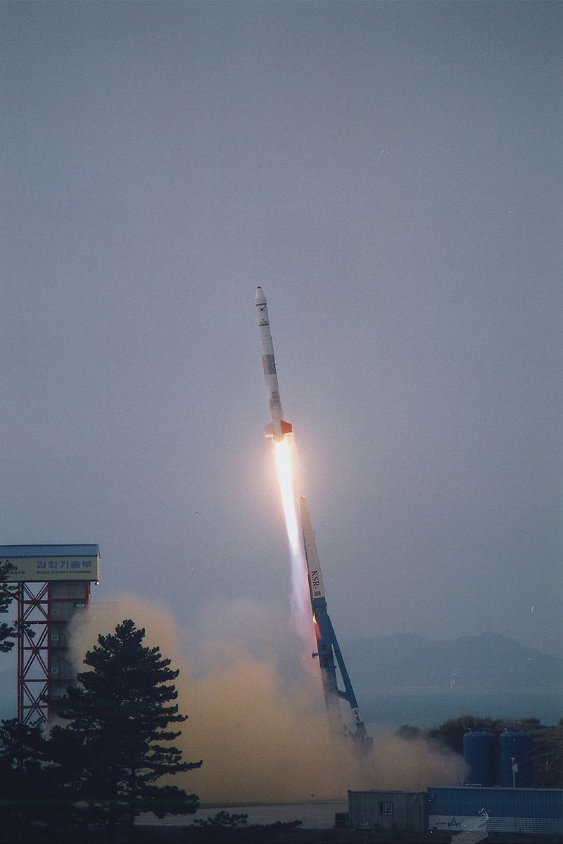 【韩国运载火箭开发】上世纪80年代末，韩国开始自主进行运载火箭的基础研究，希望能